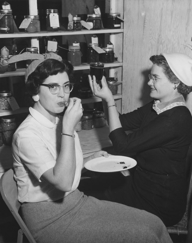 Dixie Jam Judging.jpg